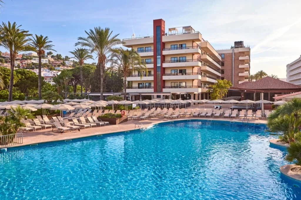 Hotel mit Pool für Fussball Trainingslager auf Mallorca